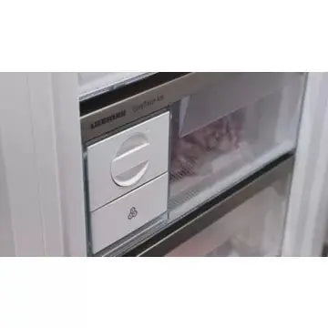 Réfrigérateur combiné LIEBHERR CBNc5723-22 BioFresh